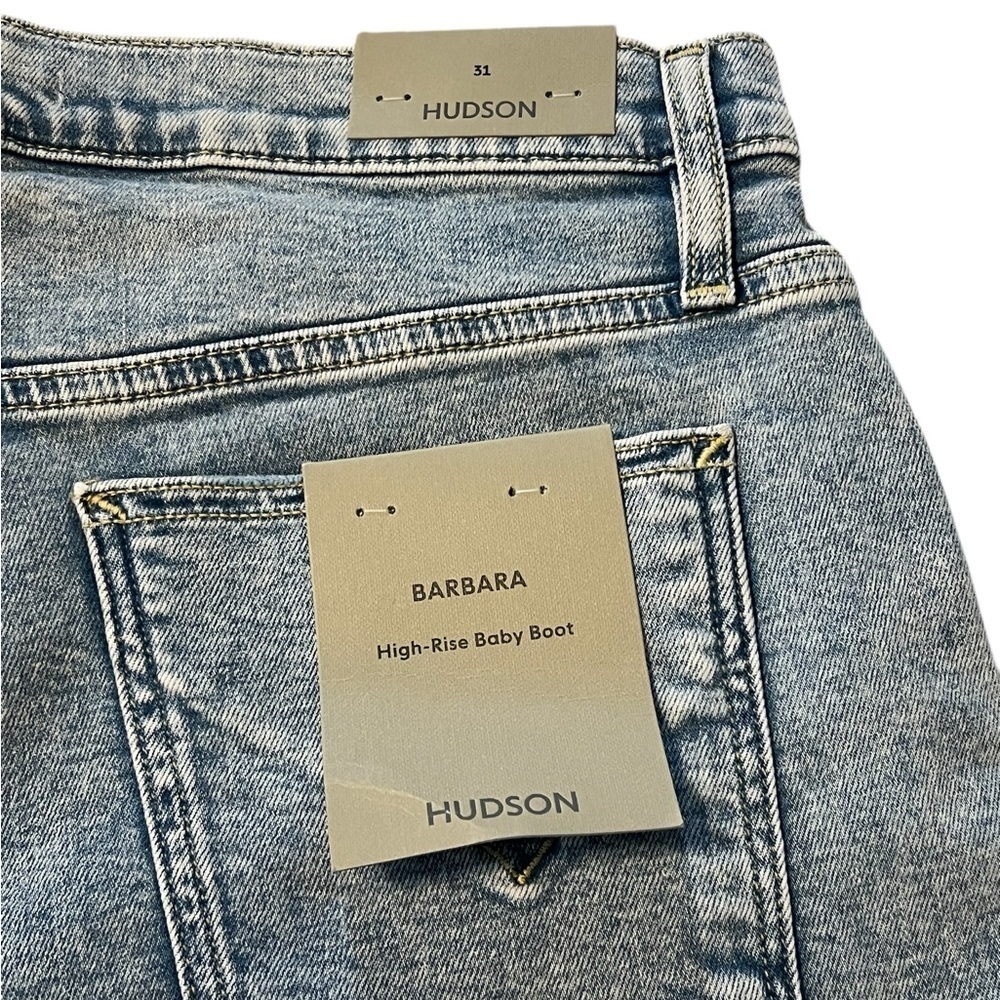 Hudson Barbara High Rose Baby bootcut Jean with slit hem. Women’s size 31 new - Picture 10 of 13